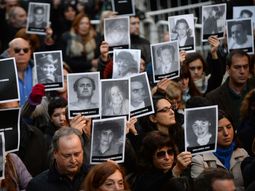 atentado de la amia: daia presenta proyecto para juzgar en ausencia a los imputados atentado de la amia: daia presenta proyecto para juzgar en ausencia a los imputados