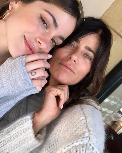 Grave denuncia contra la mamá de Tini Stoessel: le habría robado dinero a la mujer de su padre