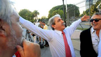 fan ricotero: anibal cito a los redondos para explicar el paro por ganancias fan ricotero: anibal cito a los redondos para explicar el paro por ganancias