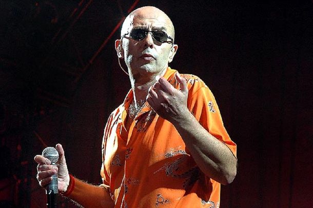 Jijiji cantado en japonés