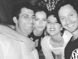 la noche de la china suarez y benjamin vicuna, con amigos: gente que amo la noche de la china suarez y benjamin vicuna, con amigos: gente que amo