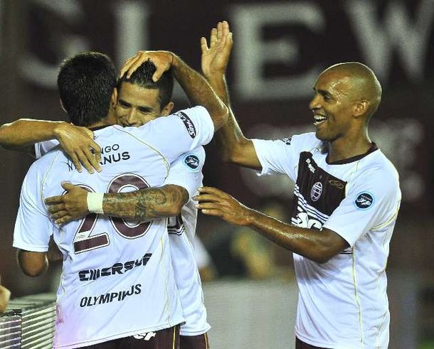 Lanús se paseó ante Colón con una goleada espectacular