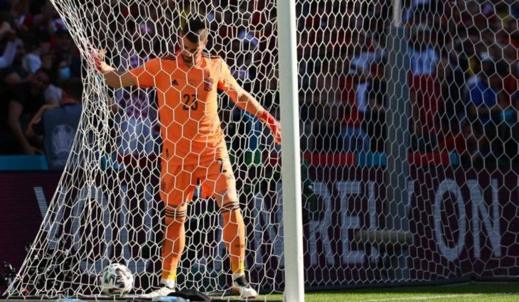 VIDEO: El blooper del arquero de España ante Croacia en la Eurocopa