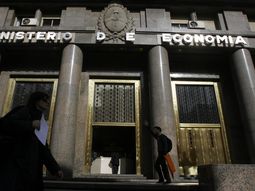 amplian emision del bonar 2020 por un monto de 1.000 millones de dolares amplian emision del bonar 2020 por un monto de 1.000 millones de dolares