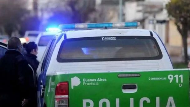 Atacaron a cuchillazos a una estudiante en Ituzaingó: detuvieron a una compañera de colegio