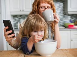 Tecnoestrés, la adicción a la tecnología y su efecto en la salud Tecnoestrés, la adicción a la tecnología y su efecto en la salud