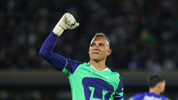 El arquero costarricense Keylor Navas renovó su contrato con Pumas hace unos días y se reveló de cuanto será su salario por temporada. El arquero costarricense Keylor Navas renovó su contrato con Pumas hace unos días y se reveló de cuanto será su salario por temporada.
