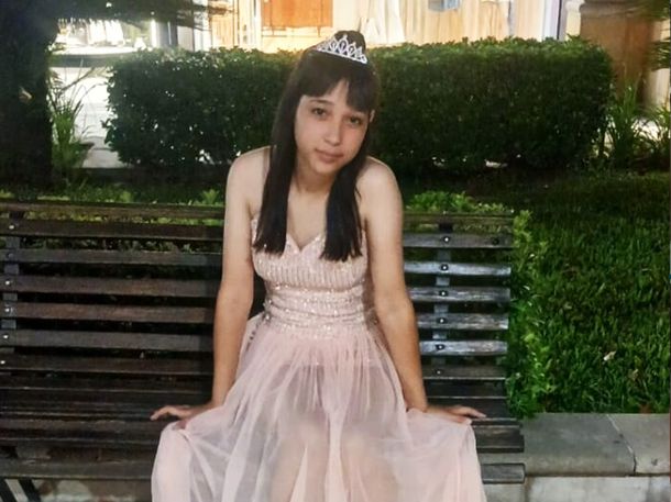 Intensa búsqueda de una adolescente en Pilar: el misterio del joven escondido detrás de un camión