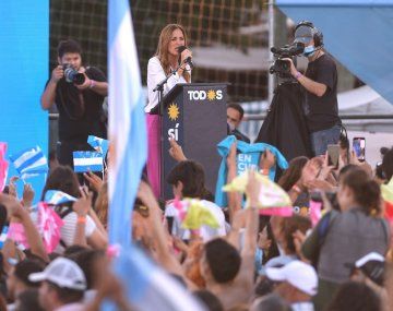Victoria Tolosa Paz: Pondremos la Argentina de pie y la Provincia en marcha