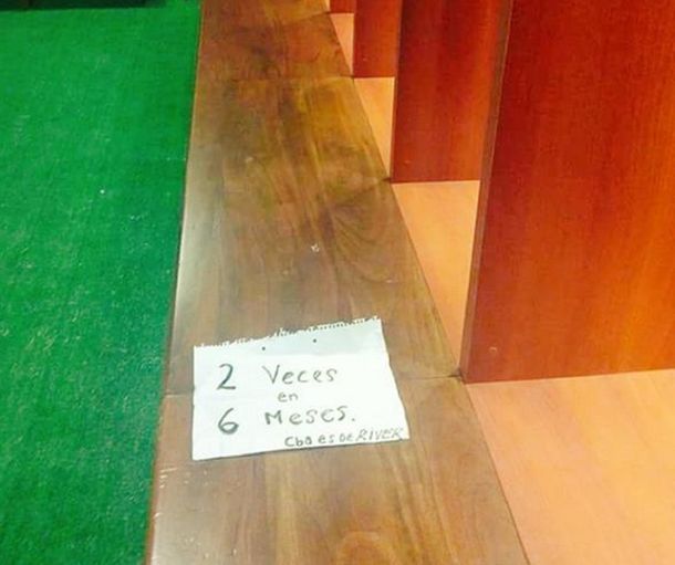 El regalo que encontraron los jugadores de Boca en el vestuario de Córdoba