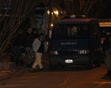 Encuentran un diente en el lugar del cuádruple crimen de La Plata