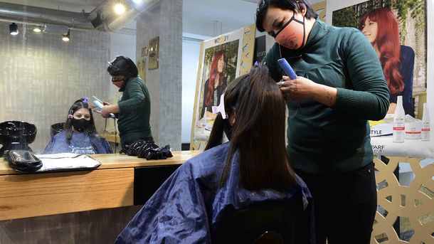 6 de cada 10 argentinas declaran tener el pelo dañado