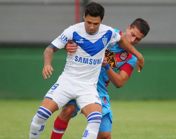 Vélez fue efectivo y sumó su primer triunfo ante Arsenal