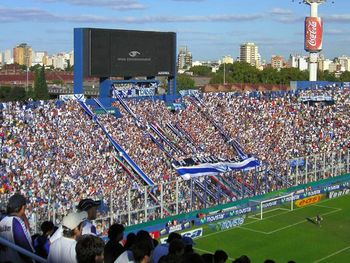 Murió un hincha de Vélez en el estadio José Amalfitani