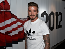 homenajean a beckham tras anunciar su retiro del futbol homenajean a beckham tras anunciar su retiro del futbol