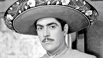 Nace Luis Aguilar en 1918, El Gallo Giro, estrellas del género ranchero. Nace Luis Aguilar en 1918, El Gallo Giro, estrellas del género ranchero.