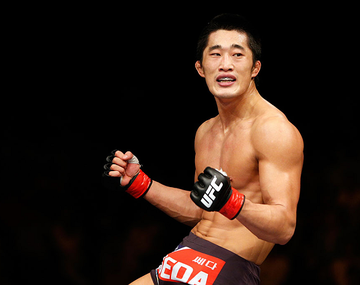 UFC: Kim se hizo fuerte en su casa y derrotó por nocaut a Hathaway