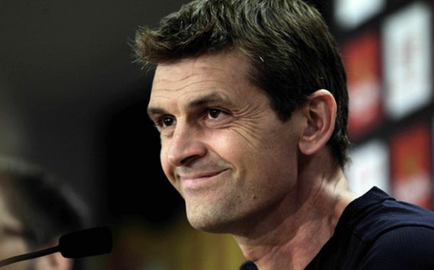 Finalizó la operación de Tito Vilanova y se espera el parte