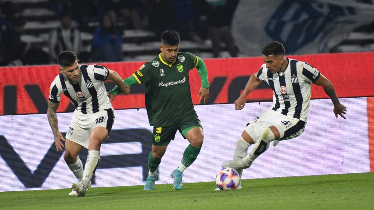 Talleres le ganó a Defensa y Justicia en la despedida de Beccacece