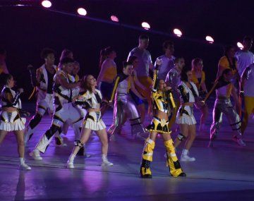 Tini Stoessel respondió al bullying por su ombligo en Paraguay: qué dijo