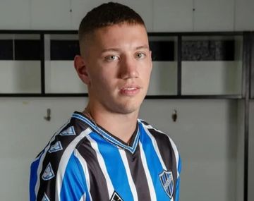 Sorpresa total: un futbolista del Ascenso recurrió a Facebook para conseguir club