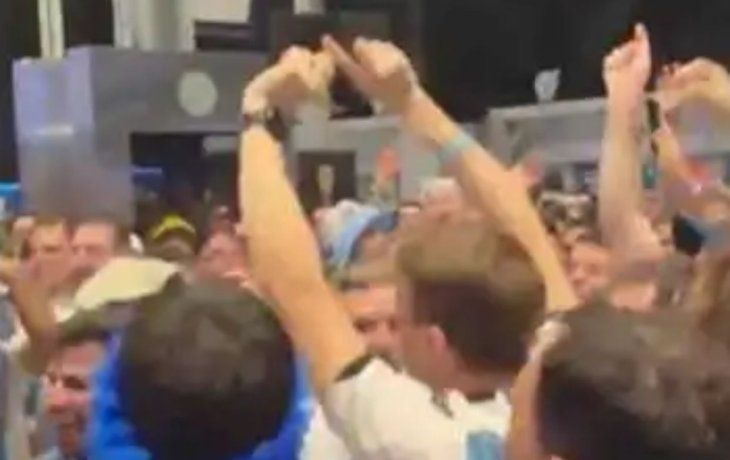 Perdió la billetera tras el Argentina-Jordania y los hinchas inventaron una canción para encontrarlo