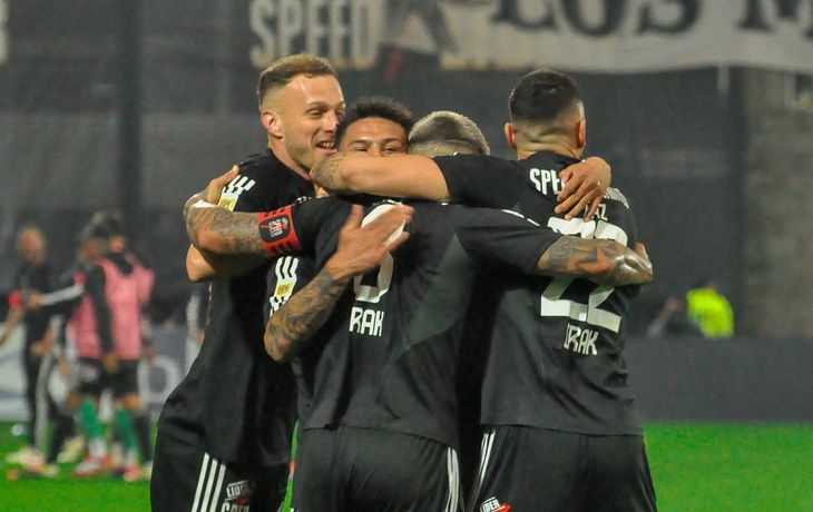 Riestra le ganó 1-0 a Gimnasia y, por ahora, es puntero del Grupo B