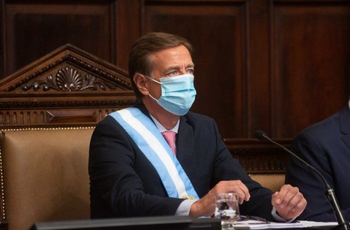 Mendoza oficializó nuevas restricciones pero mantiene clases presenciales: qué se puede hacer