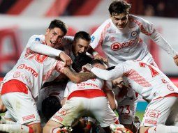 Argentinos Juniors goleó 3-0 a Estudiantes de Río Cuarto por la segunda fecha del Torneo Clausura 2026.