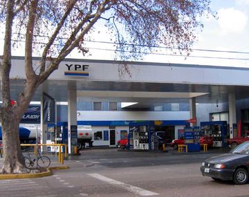 Aseguran el normal abastecimiento en estaciones de YPF