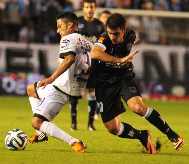All Boys le amargó la fiesta a un Racing que se fue silbado