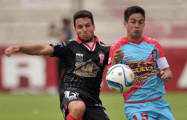 Huracán aprovechó un error de Arsenal y ganó como local