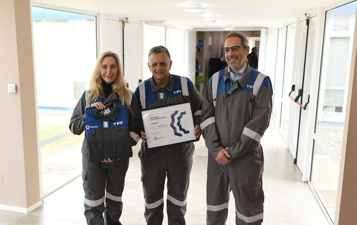 YPF fue distinguida con el certificado Marca País en Vaca Muerta