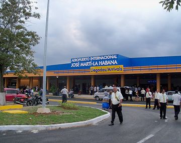 Primer vuelo estadounidense a Cuba