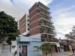 Macabro: vecina denunció que salía olor fuerte de un departamento y la Policía encontró un cadáver