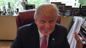 donald trump se mostro comiendo tacos y dijo: amo a los hispanos donald trump se mostro comiendo tacos y dijo: amo a los hispanos