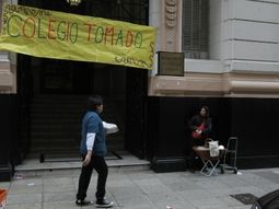 el nacional de buenos aires se sumo a la toma del pellegrini el nacional de buenos aires se sumo a la toma del pellegrini