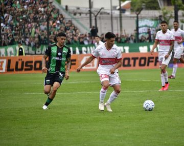 Nueva Chicago y Deportivo Morón igualaron 1-1 en el clásico