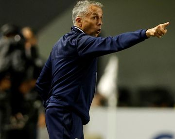Gustavo Álvarez denunció agresiones tras el empate de San Lorenzo: Me insultaron y me pegaron