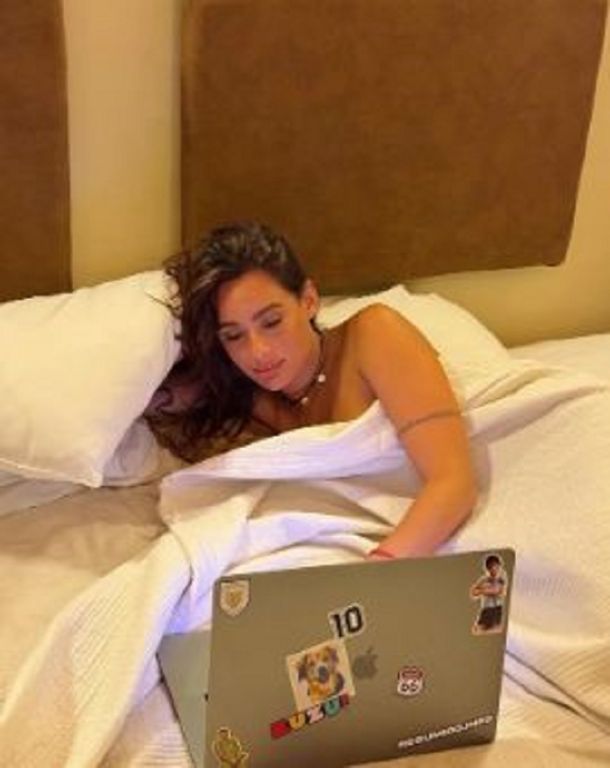 Flor Jazmín Peña sigue deslumbrando en las playas de Punta Cana.