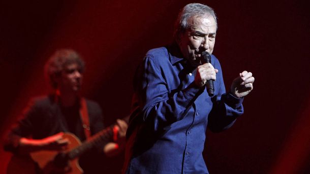 José Luis  Perales sufrió el  robo de una computadora en Mendoza.