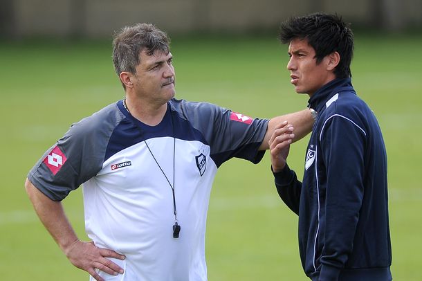 Tras dos derrotas, Blas Giunta dejó de ser el DT de Quilmes