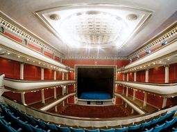 Foto teatro la comedia
