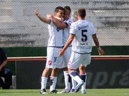 quilmes se quedo con una final por el descenso ante union quilmes se quedo con una final por el descenso ante union