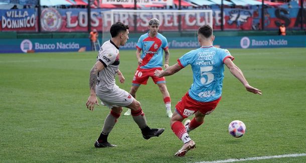 Liga Profesional: el necesitado Arsenal venció a Colón y lo complicó en la tabla general