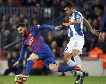 La Pulga volvió al color oscuro en su cabellera