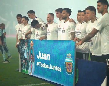 Los jugadores de la Selección homenajearon a Juan Foyth y Joaquín Panichelli
