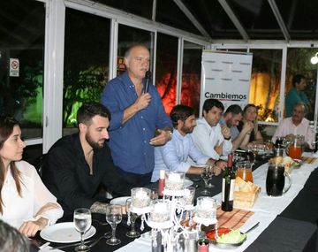 Néstor Grindetti encabezó la reunión de la tercera sección