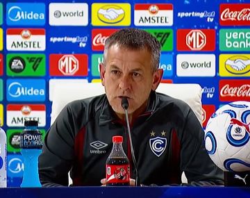 La frase del DT de Cienciano sobre su suegra en conferencia de prensa que se hizo viral