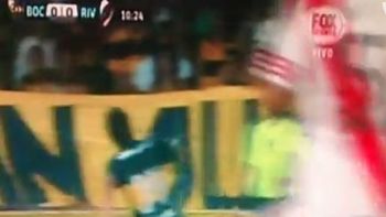 la patada de vangioni ni bien empezo el segundo superclasico en mendoza la patada de vangioni ni bien empezo el segundo superclasico en mendoza